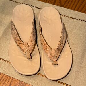 MEGNYA Cork Textured Sandals - Beige
